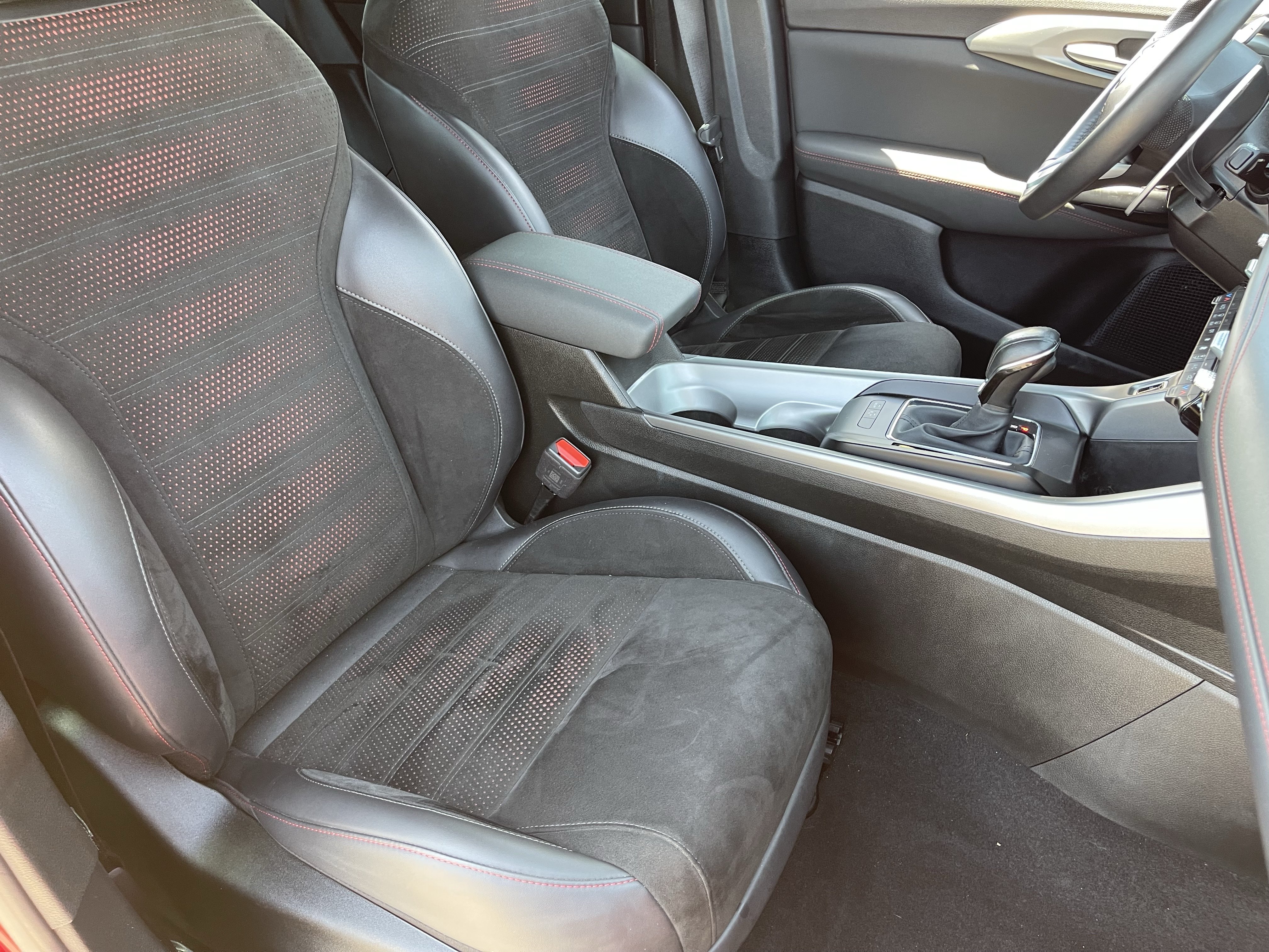 Used 2024 Dodge Hornet R/T AWD/4WD image 9