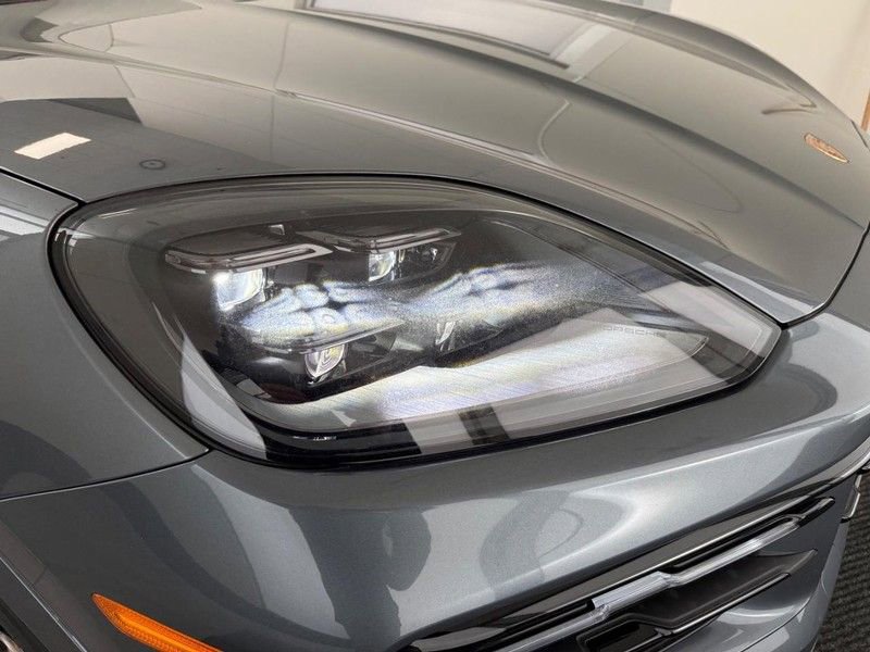 New 2026 Porsche Cayenne AWD/4WD image 11