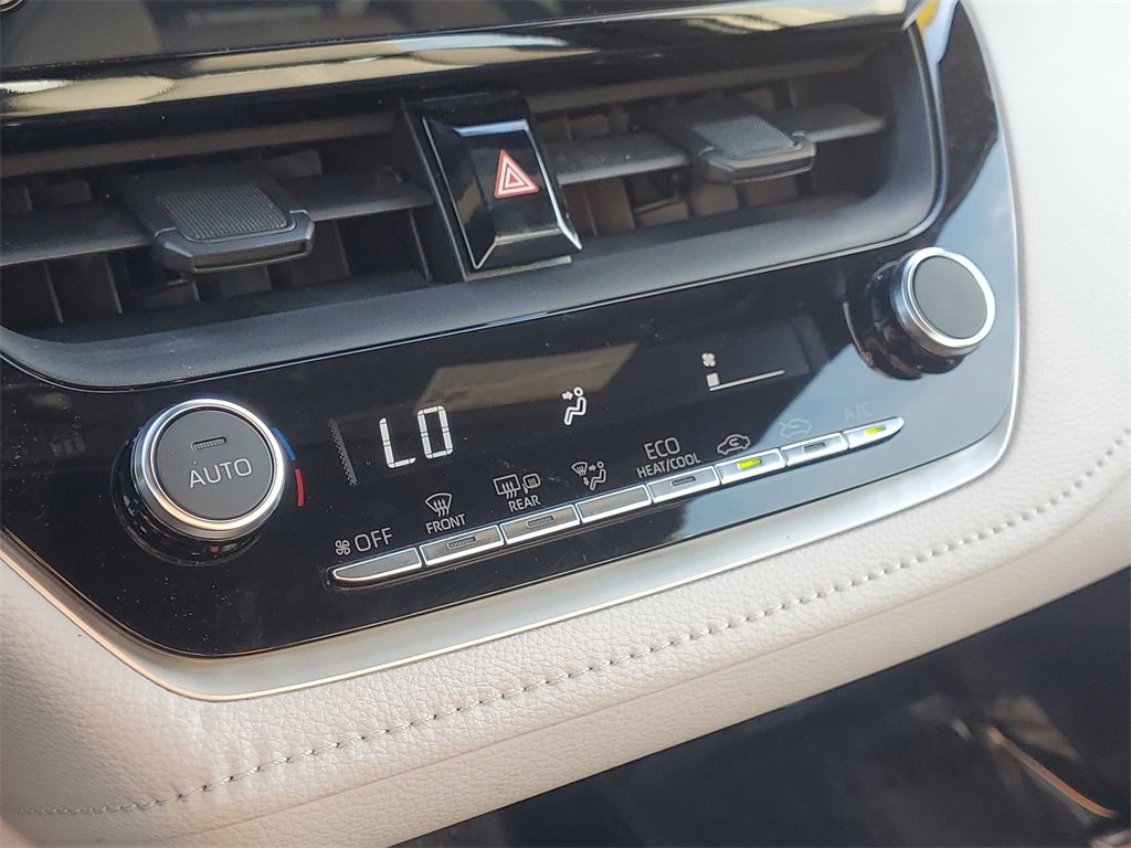 Used 2023 Toyota Corolla SE image 27