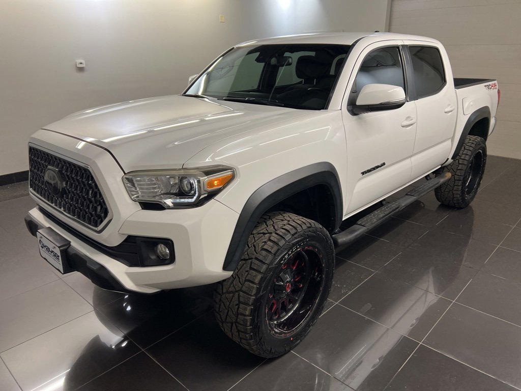 Used 2018 Toyota Tacoma TRD Off-Road image 3