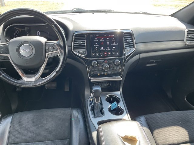 Used 2021 Jeep Grand Cherokee Laredo X image 3