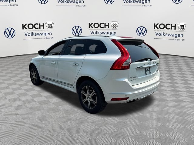 Used 2015 Volvo XC60 T6 w/ Proximity Package AWD/4WD image 6
