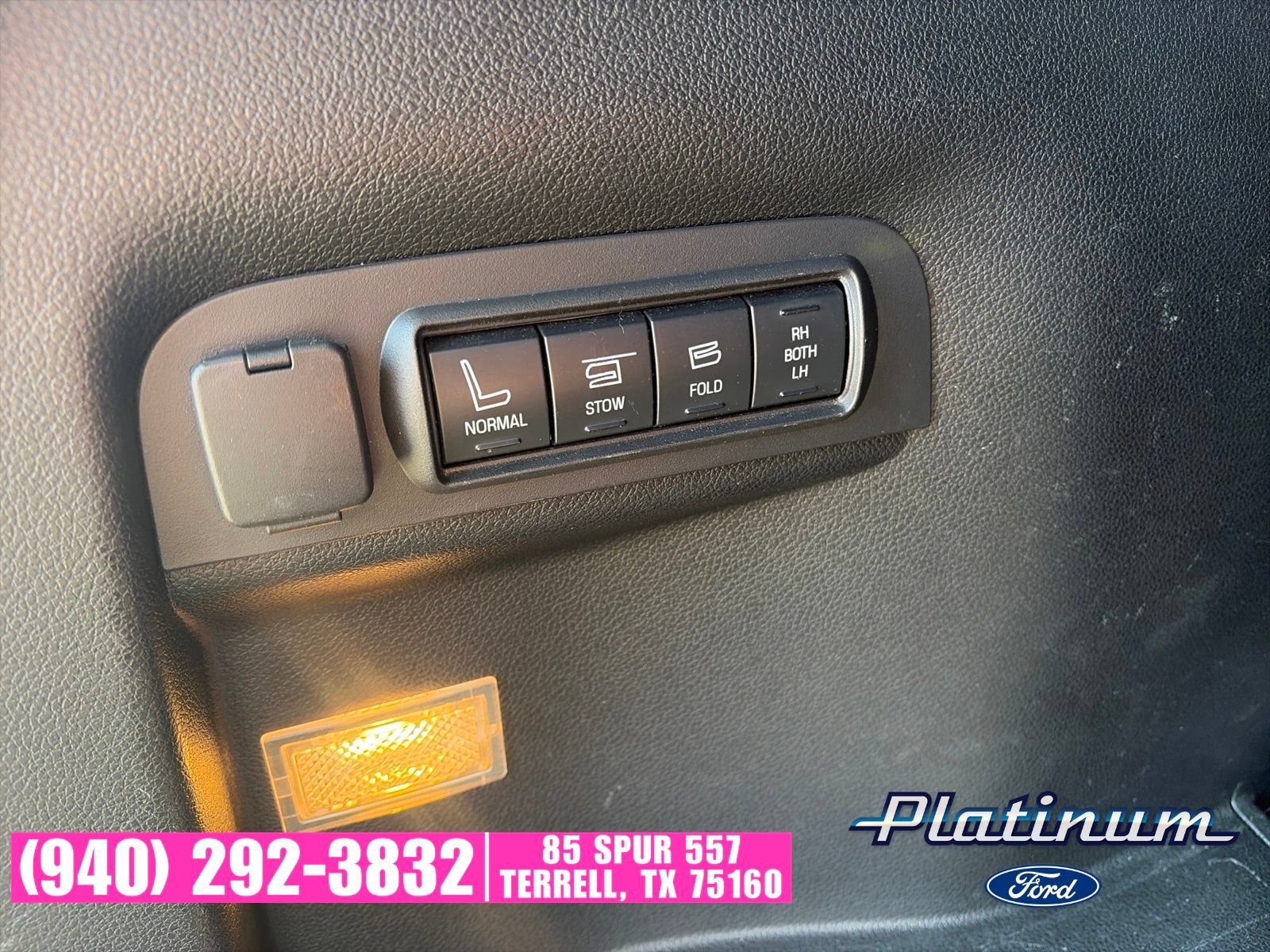 Used 2017 Ford Explorer Limited FWD image 25