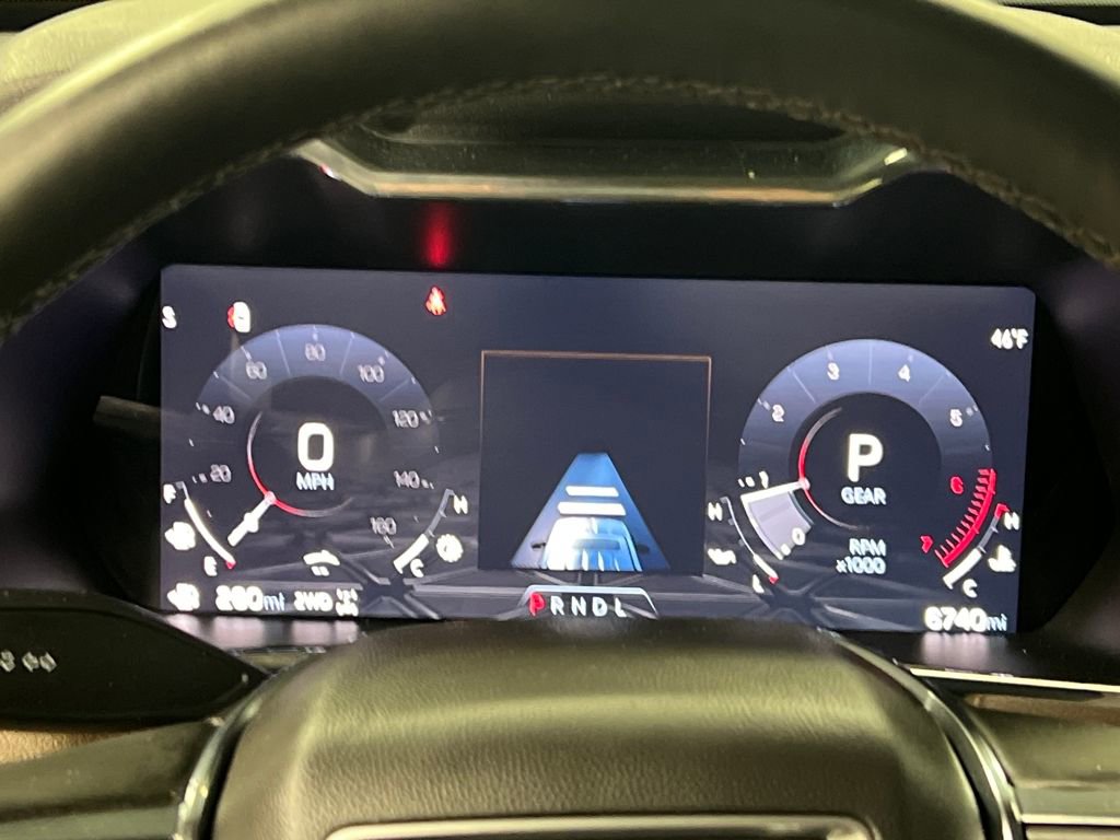 Certified 2025 GMC Canyon Denali image 20