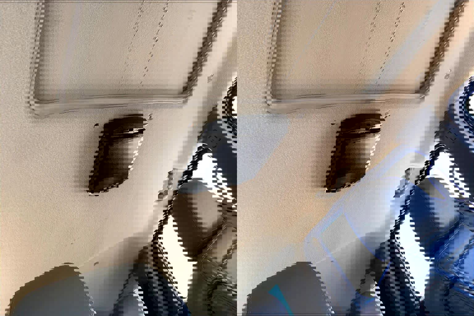 Used 2004 HUMMER H2 w/ Preferred Equipment Group image 11