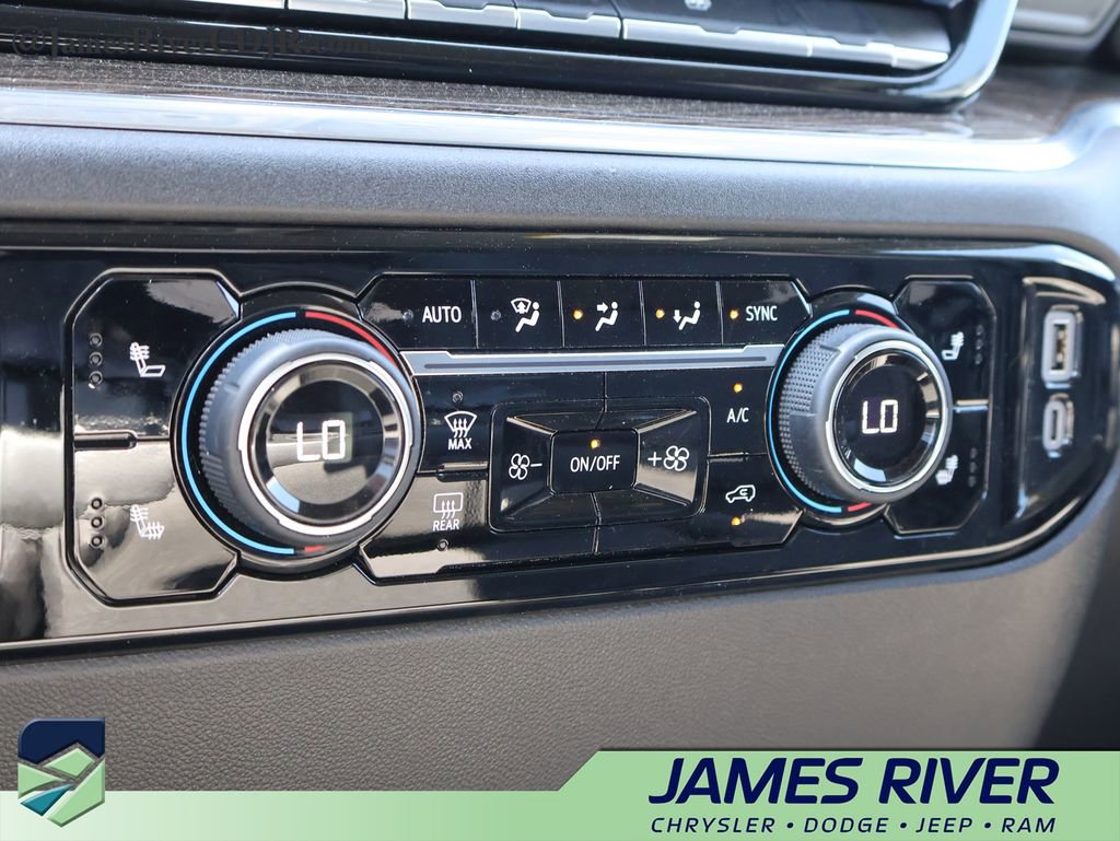 Used 2025 Chevrolet Silverado 1500 LT image 35