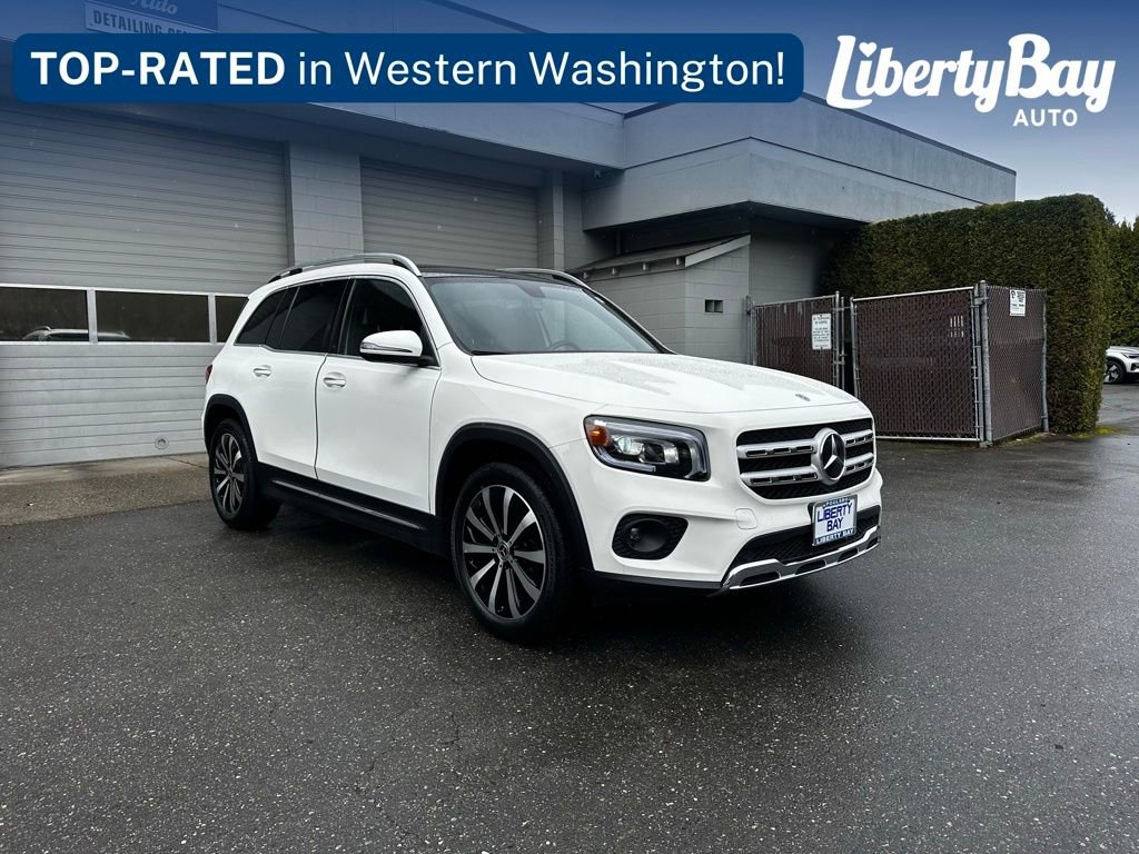 Used 2021 Mercedes-Benz GLB 250 4MATIC image 4