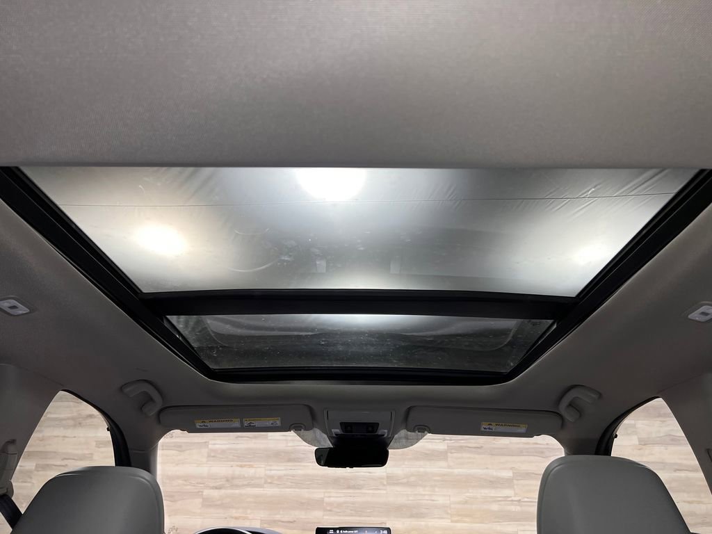 Used 2023 Honda Pilot Touring image 17