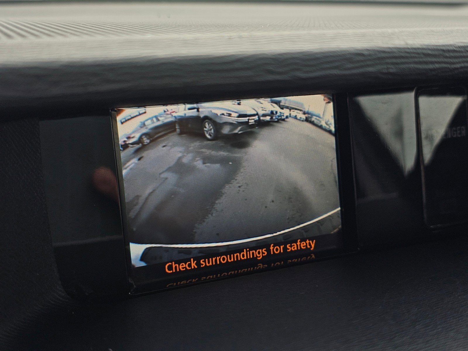 Used 2014 Toyota Sienna LE image 32