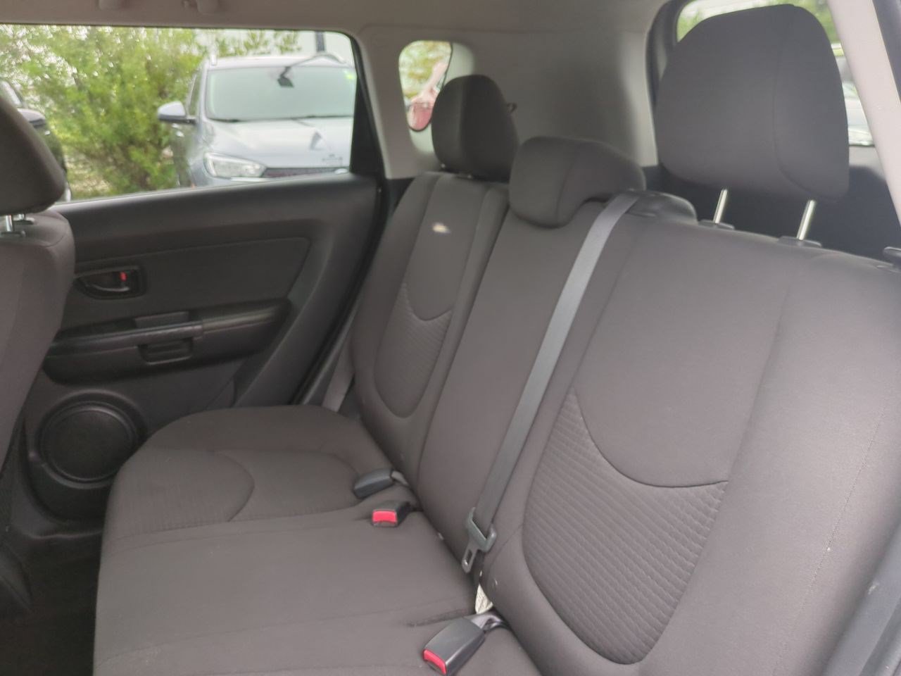 Used 2013 Kia Soul FWD image 29