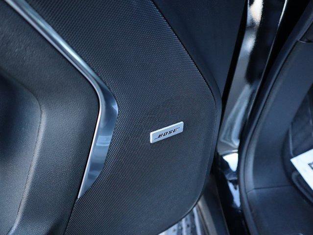 New 2025 GMC Yukon Elevation image 24