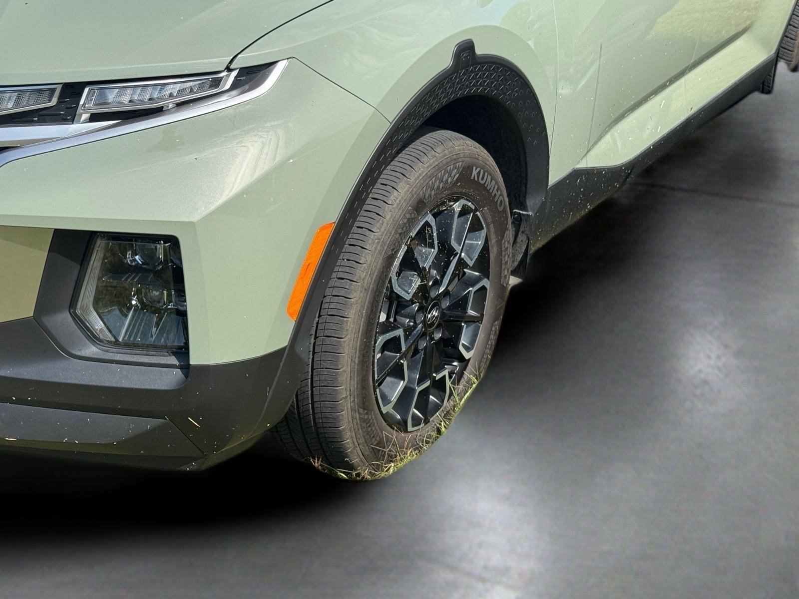 Certified 2024 Hyundai Santa Cruz SEL w/ Activity Package FWD image 4