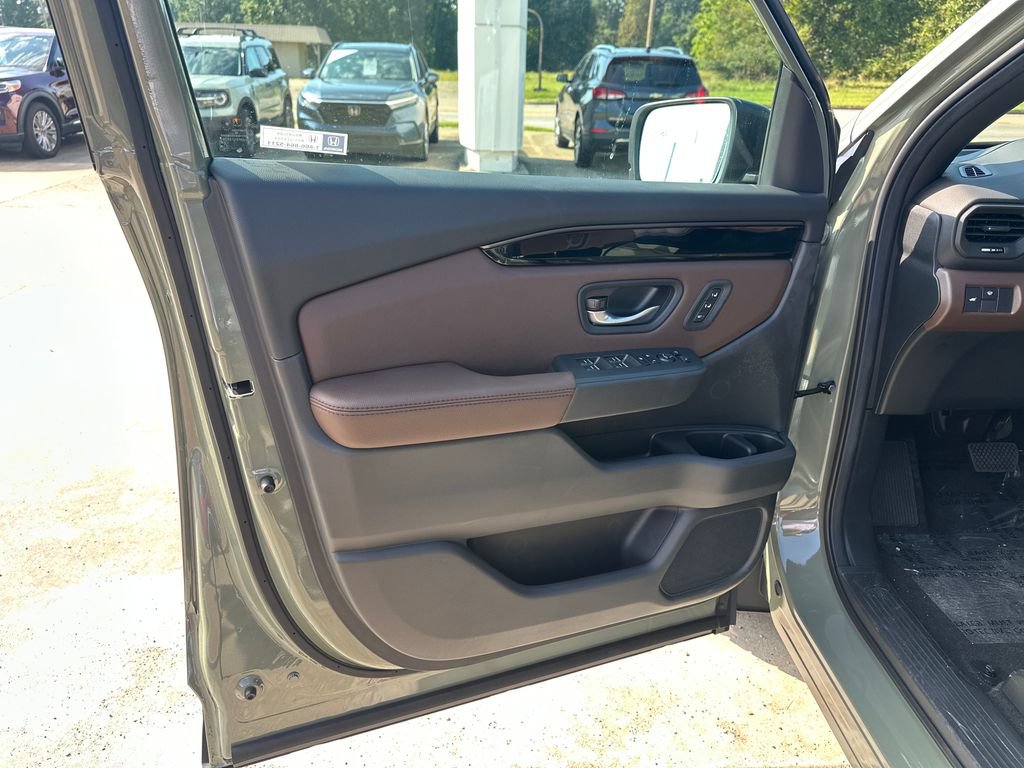 New 2026 Honda Pilot TrailSport image 10
