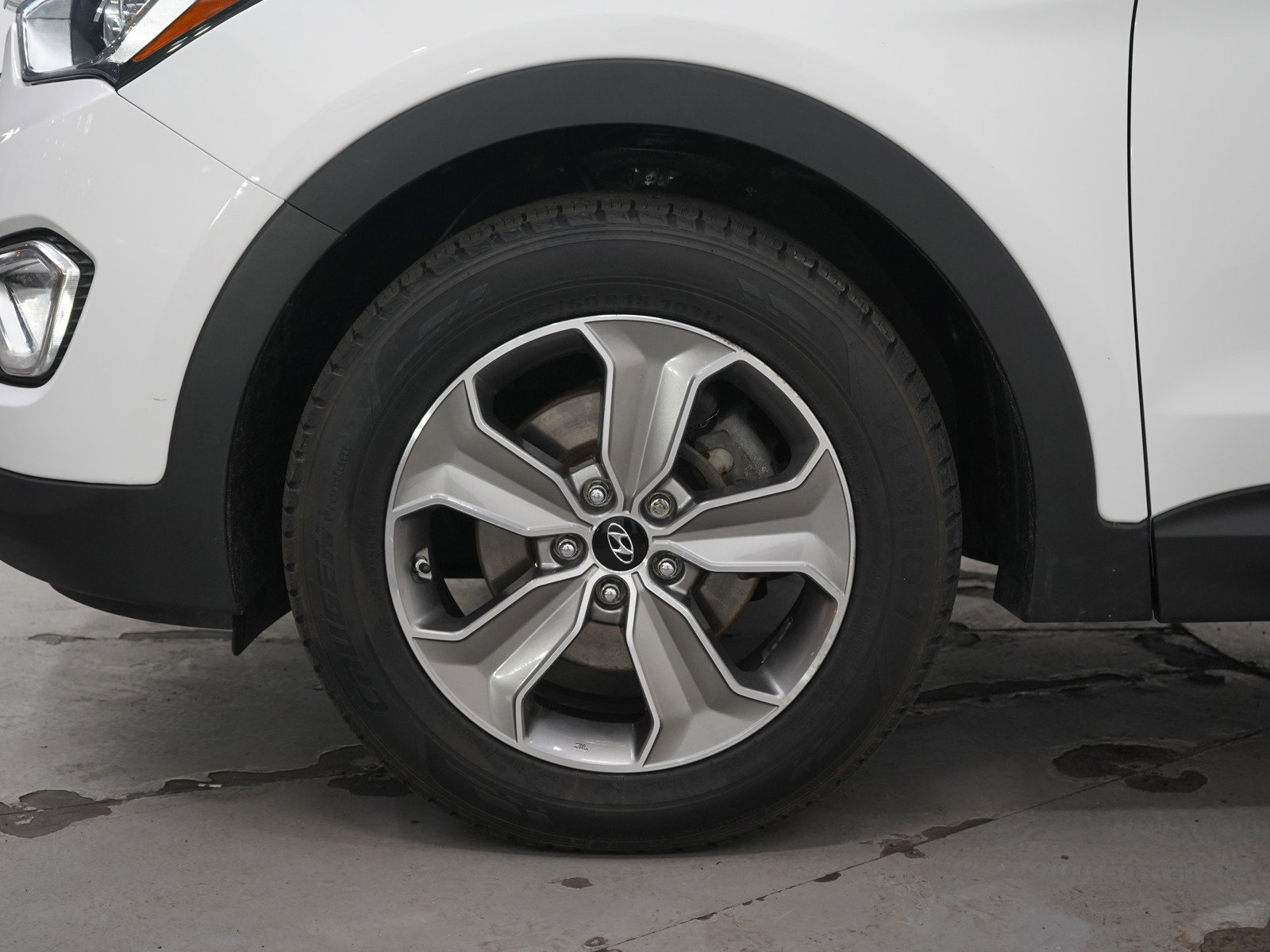 Used 2013 Hyundai Santa Fe GLS FWD image 28