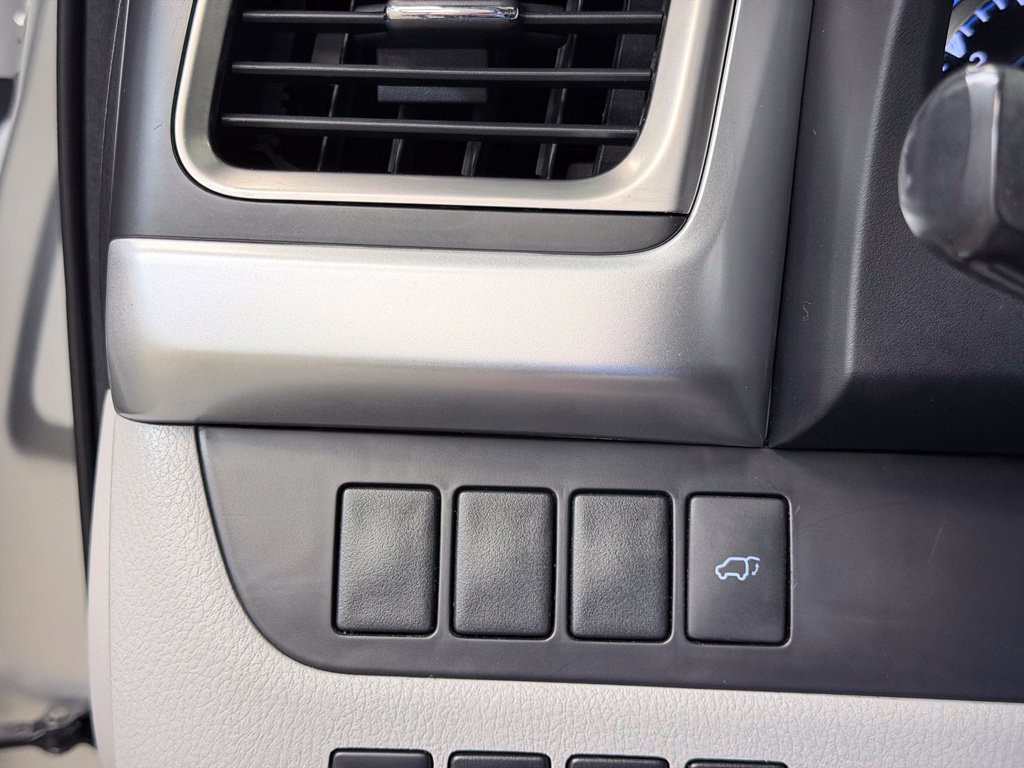 Used 2015 Toyota Highlander XLE AWD/4WD image 44