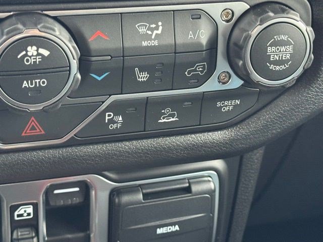 New 2026 Jeep Gladiator Sport AWD/4WD image 22