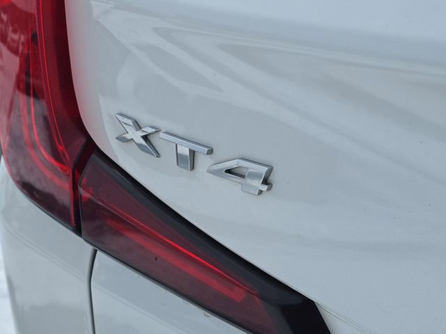 Used 2022 Cadillac XT4 Premium Luxury AWD/4WD image 7