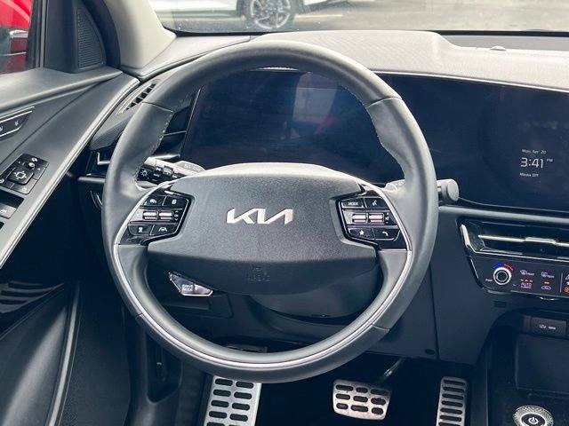 Certified 2023 Kia Niro Wave w/ Wave Preserve Package image 14