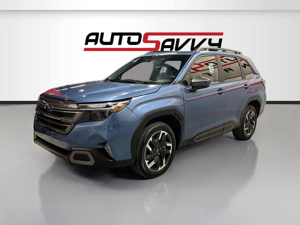 Used 2025 Subaru Forester Limited AWD/4WD image 3