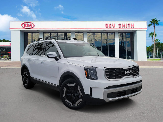 Certified 2025 Kia Telluride S FWD image 1