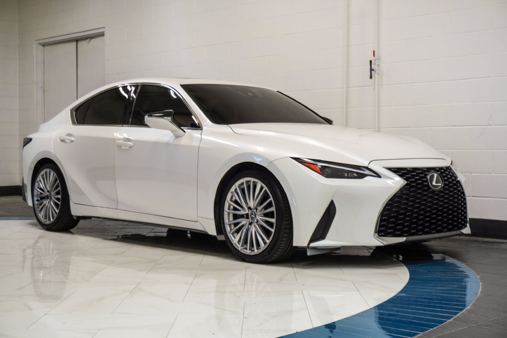 Used 2023 Lexus IS 300 w/ Premium Package RWD image 5