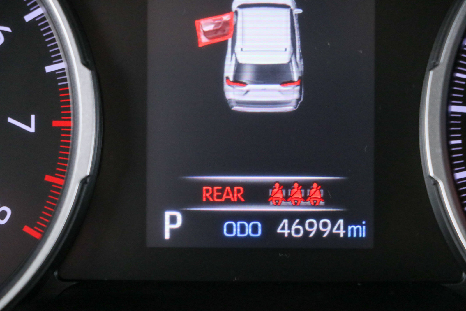 Used 2022 Toyota RAV4 XLE w/ Convenience Package FWD image 16