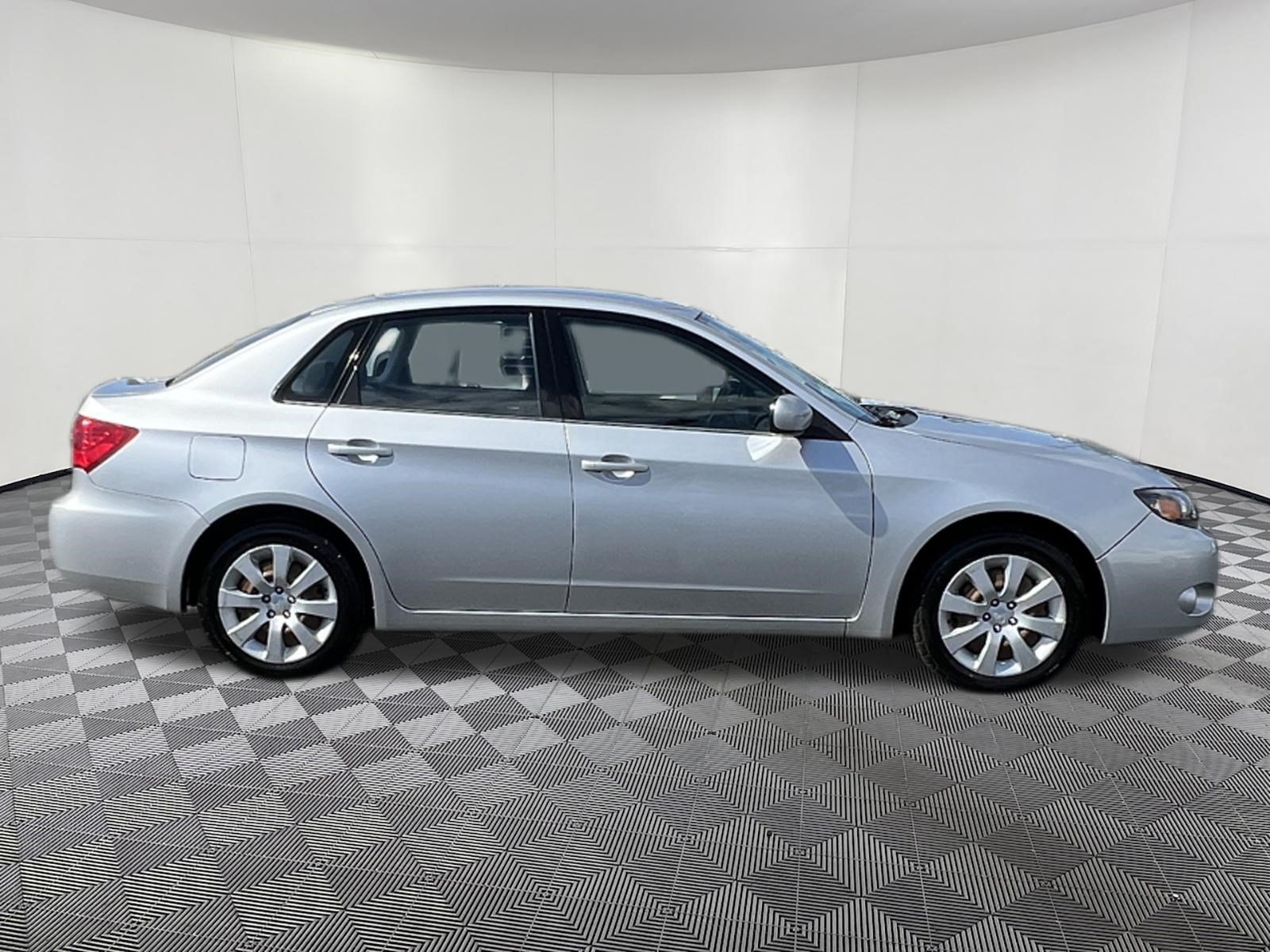Used 2010 Subaru Impreza 2.5i AWD/4WD image 7