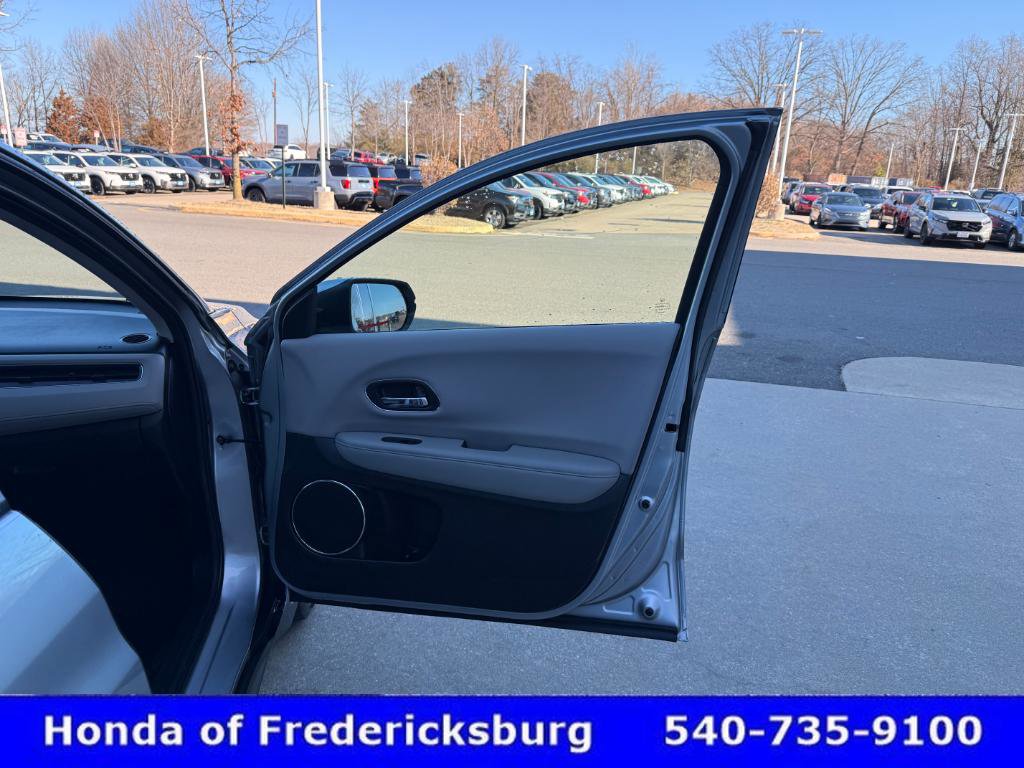 Certified 2017 Honda HR-V EX image 18