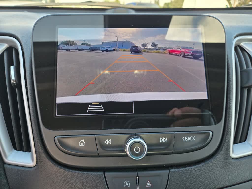 Used 2024 Chevrolet Malibu LT FWD image 11