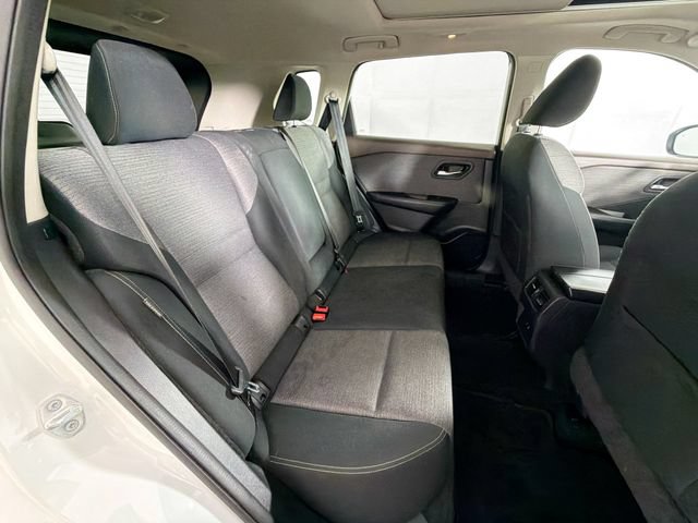 Used 2021 Nissan Rogue SV AWD/4WD image 26