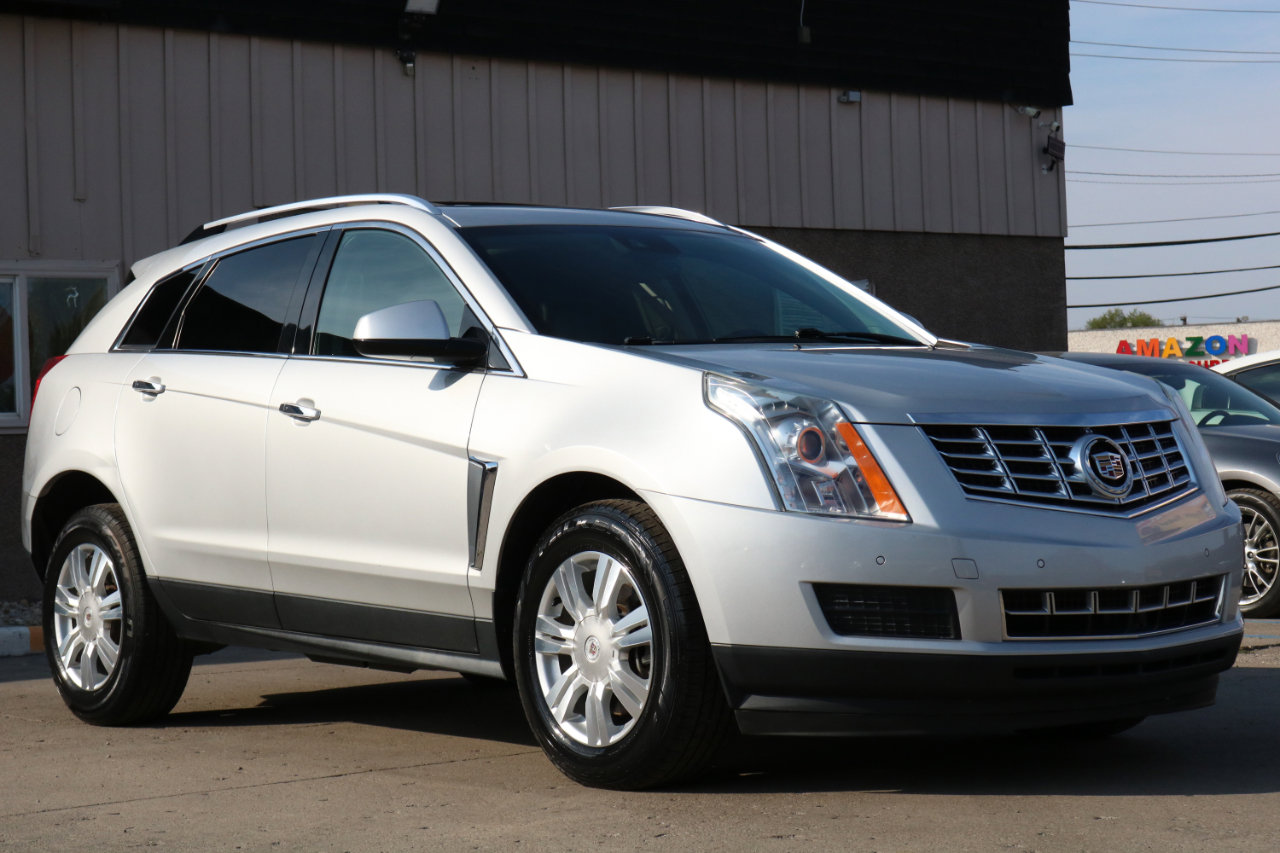 Used 2015 Cadillac SRX Luxury w/ Driver Awareness Package image 4