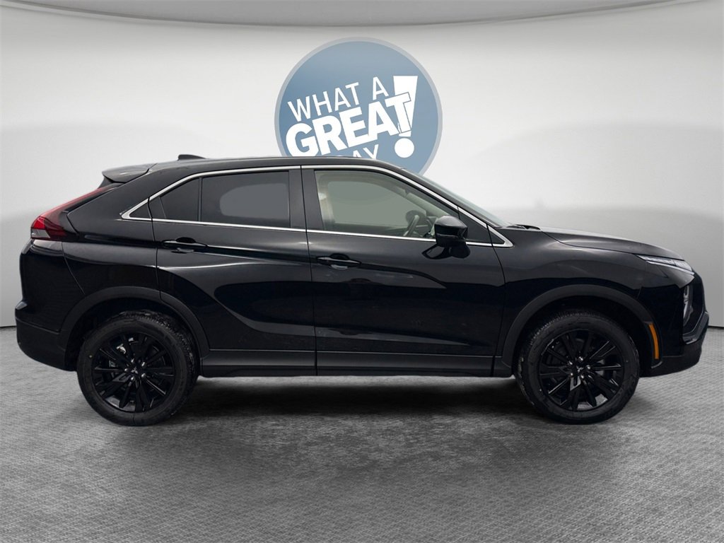 New 2026 Mitsubishi Eclipse Cross LE image 2