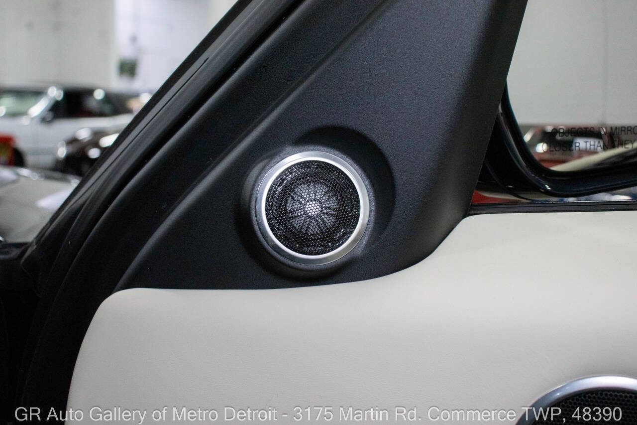 Used 2022 Land Rover Range Rover Sport HST image 35