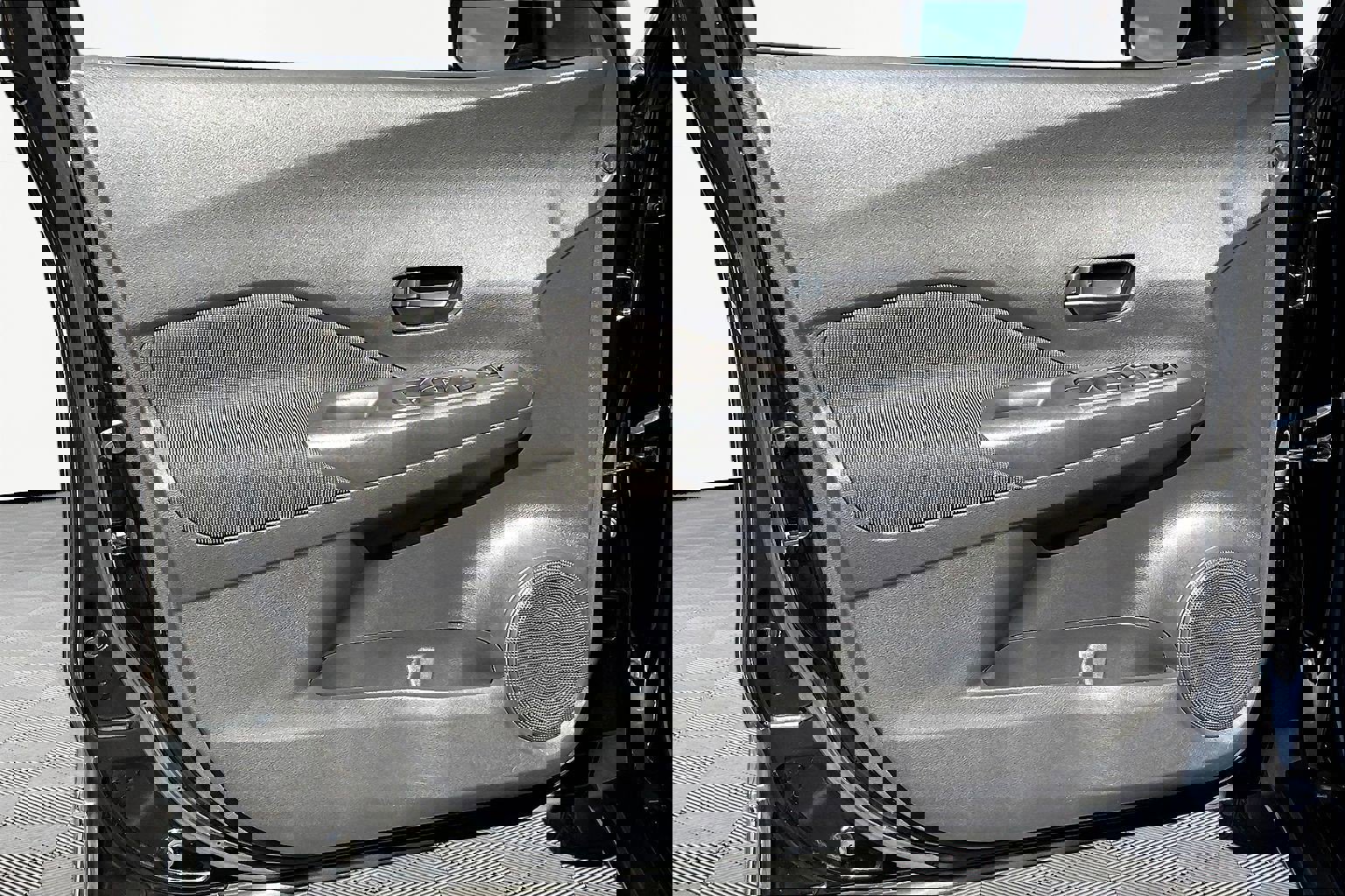 Used 2020 Nissan Kicks S FWD image 19