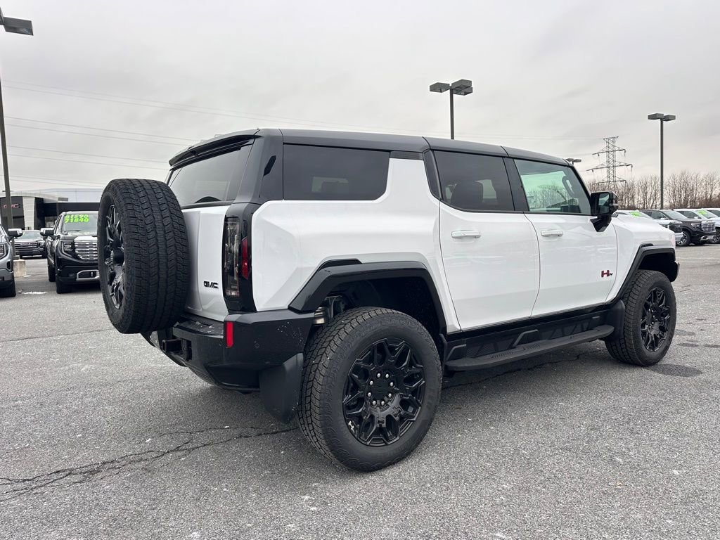 New 2026 GMC Hummer EV SUV w/ LPO, Sport Package AWD/4WD image 9