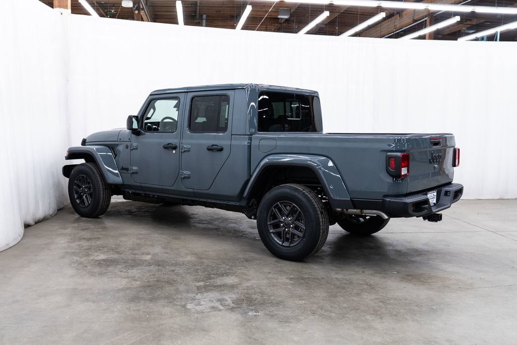 New 2026 Jeep Gladiator Sport AWD/4WD image 4