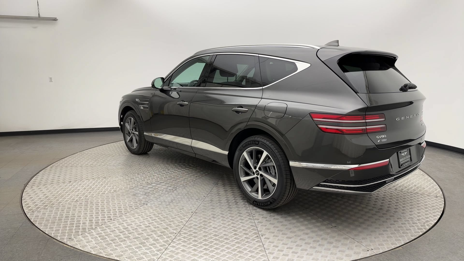 Certified 2026 Genesis GV80 2.5T Advanced AWD/4WD image 4