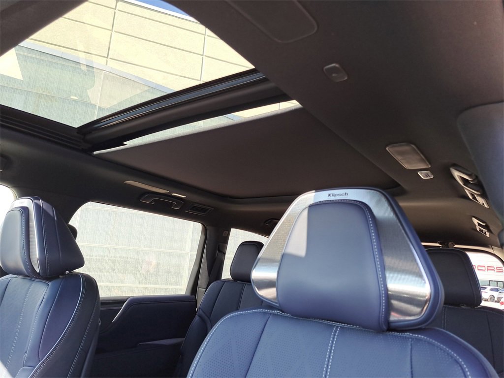 New 2026 INFINITI QX80 4WD image 16