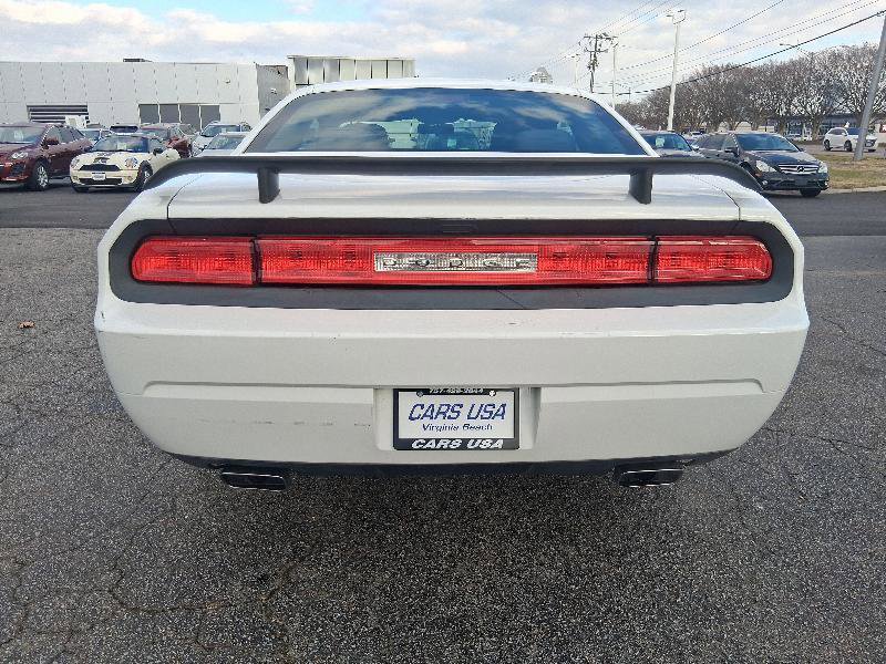 Used 2014 Dodge Challenger SXT RWD image 6