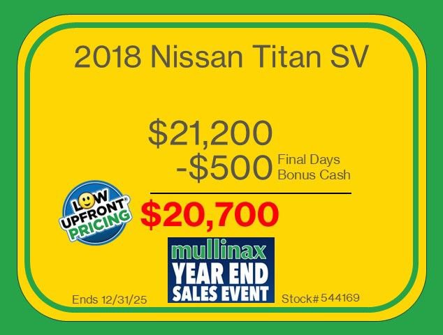Used 2018 Nissan Titan SV w/ SV Convenience Package image 3