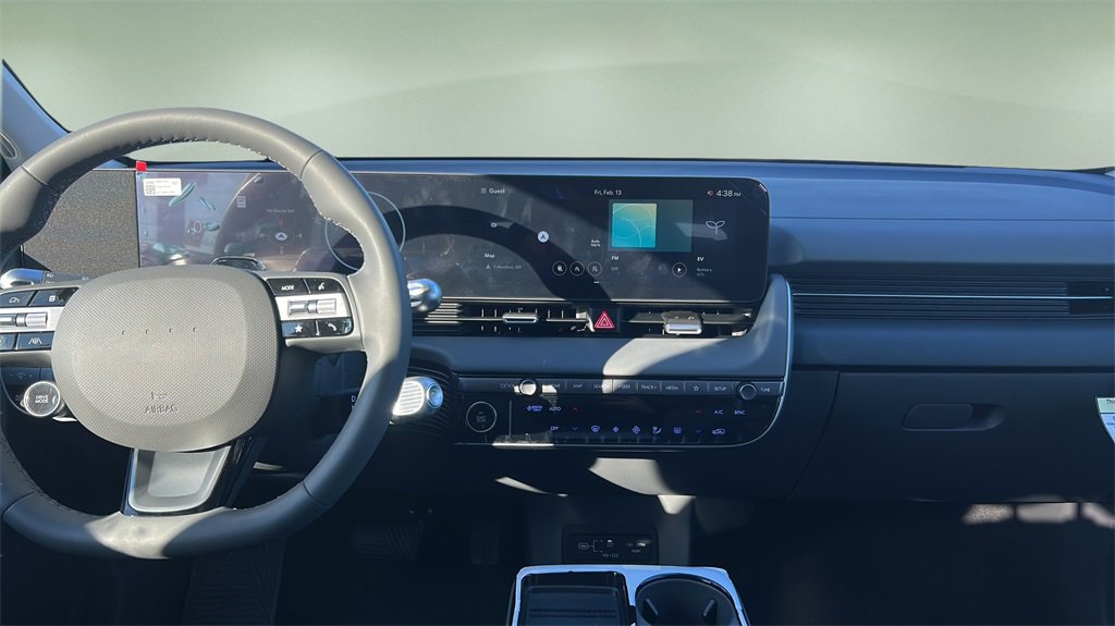 Certified 2025 Hyundai Ioniq 5 SE image 13