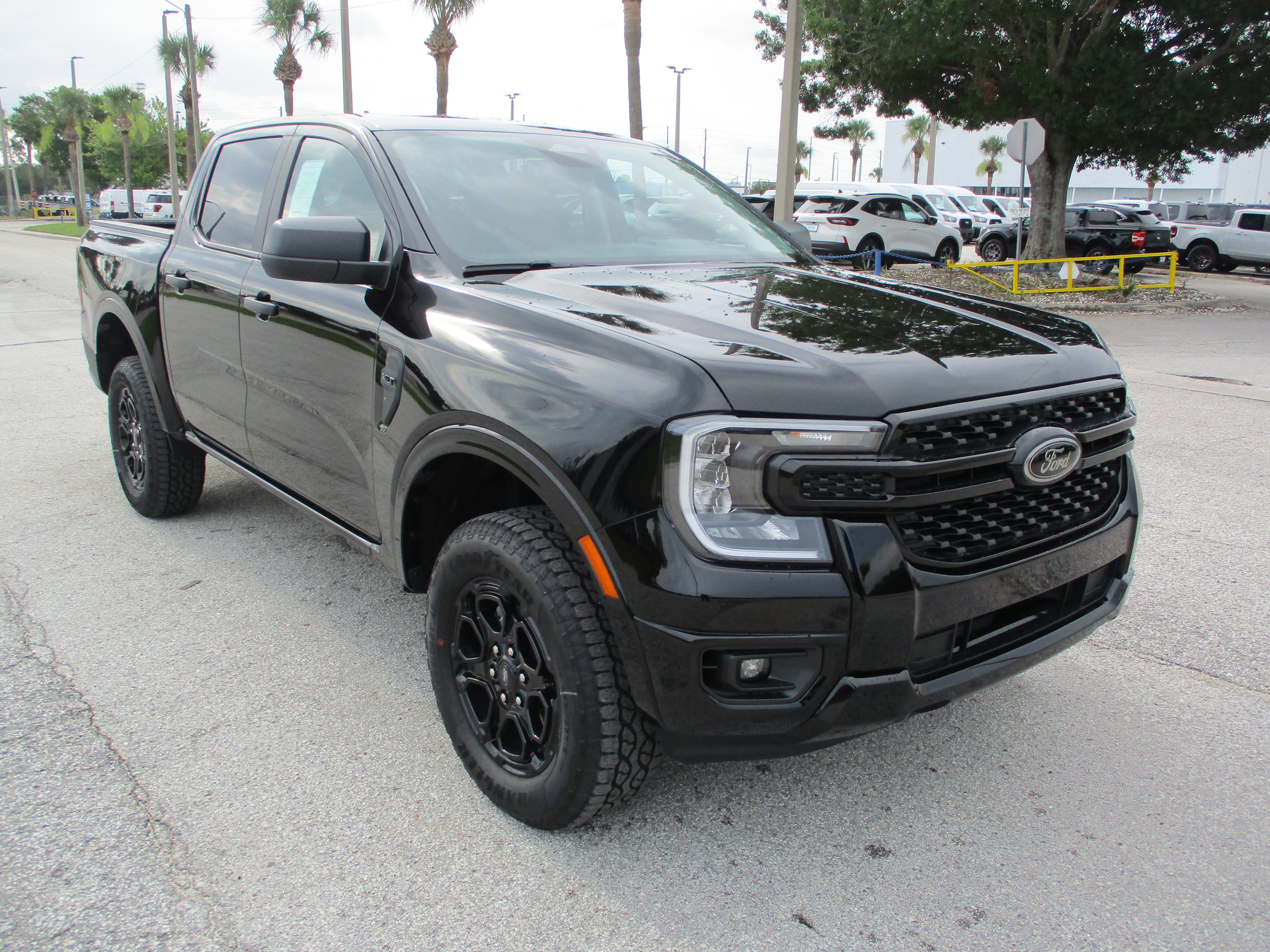New 2025 Ford Ranger XLT w/ Black Appearance Package