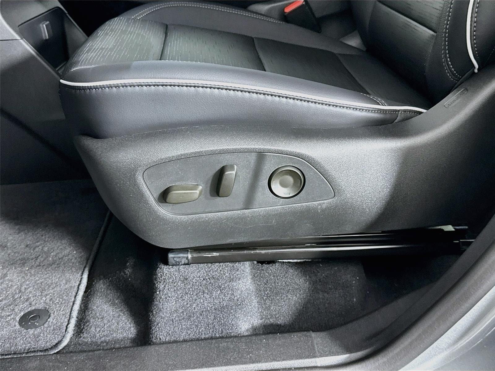New 2026 Buick Enclave Sport Touring FWD image 21