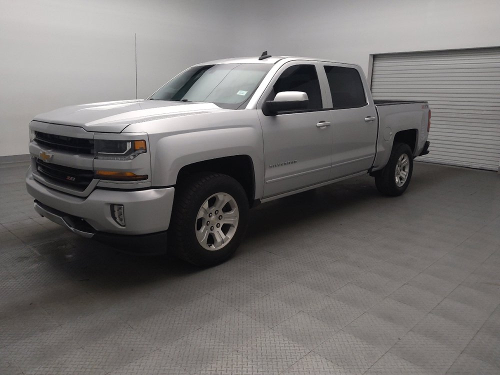 Used 2017 Chevrolet Silverado 1500 LT w/ All Star Edition AWD/4WD image 2