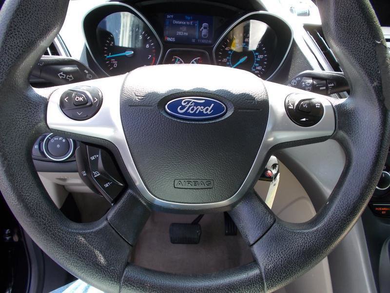 Used 2015 Ford Escape SE FWD image 29