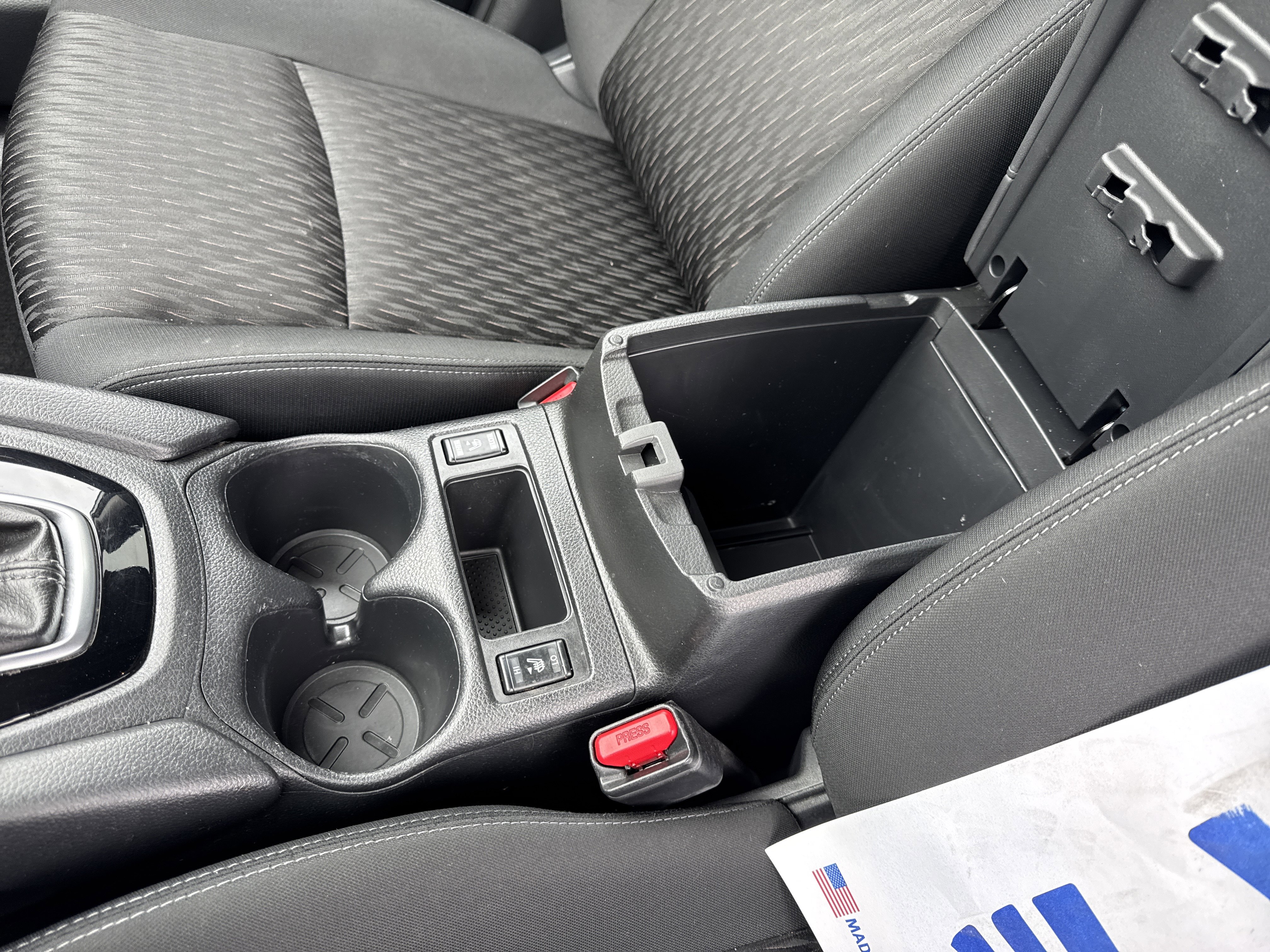 Used 2018 Nissan Rogue SV image 24