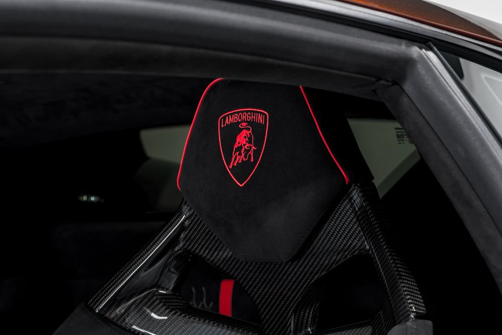 Used 2024 Lamborghini Huracan Tecnica RWD image 20