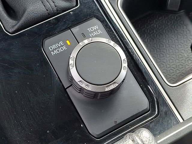 Used 2022 Toyota Tundra SR5 w/ SR5 Premium Package RWD image 28