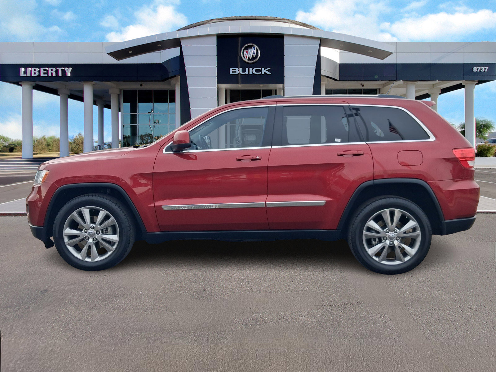 Used 2013 Jeep Grand Cherokee Laredo image 7