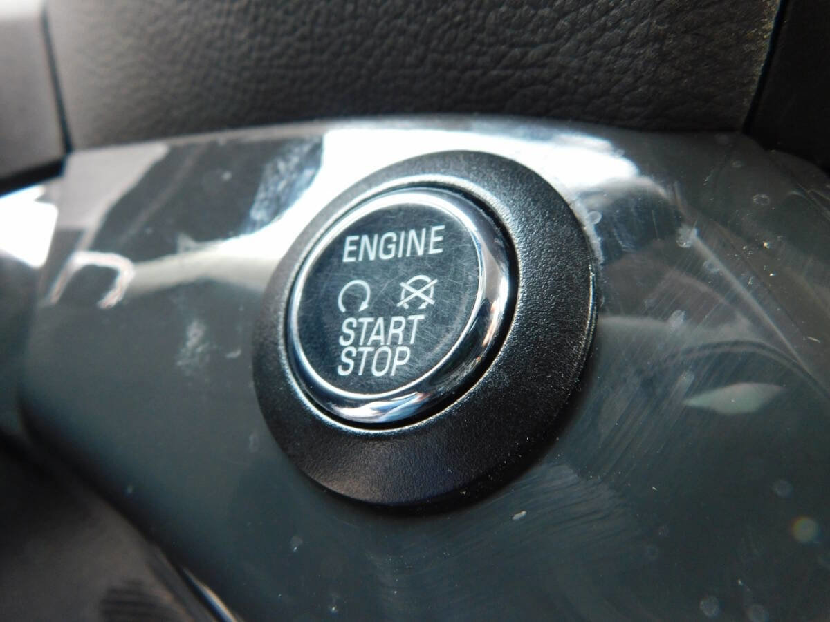 Used 2014 Ford Escape Titanium w/ Equipment Group 401A image 15